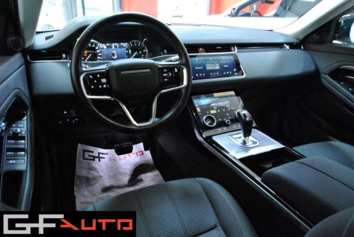 Land Rover Range Rover Evoque 2.0D I4 163CV AWD Auto R-Dynamic SE (6)