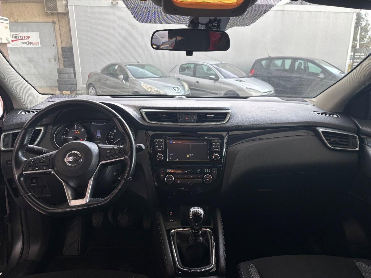 Nissan Qashqai 1.5 dCi Business (10)