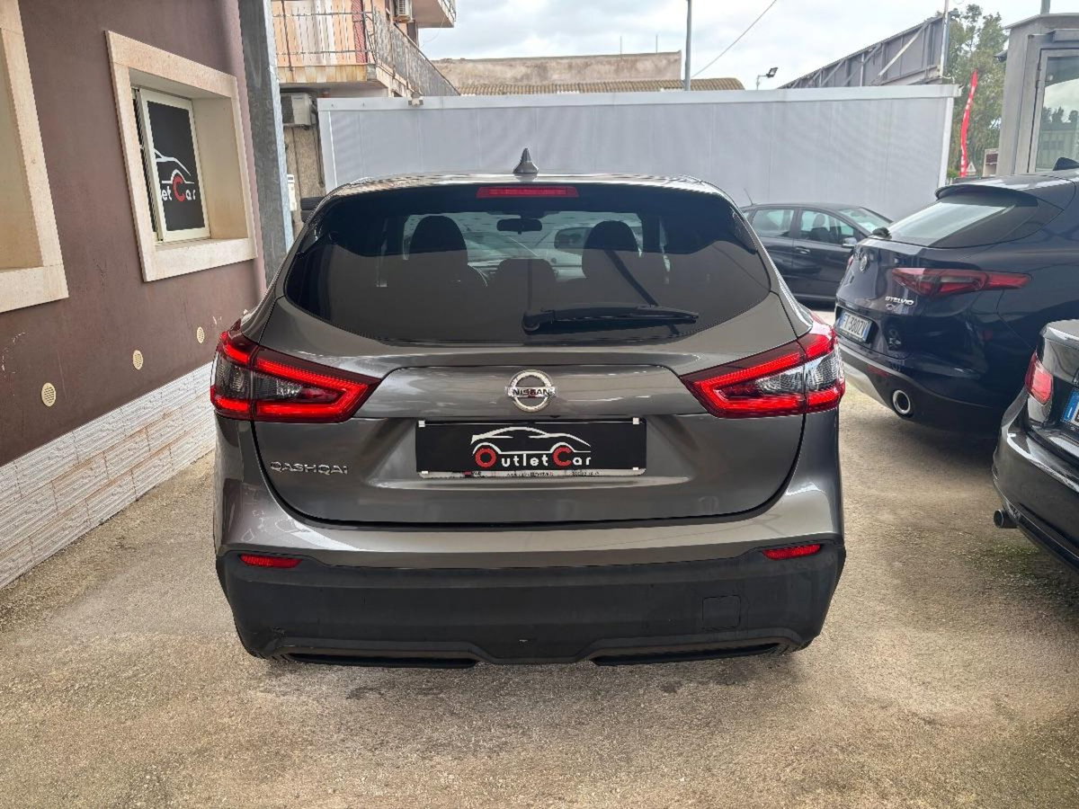 Nissan Qashqai 1.5 dCi Business (6)