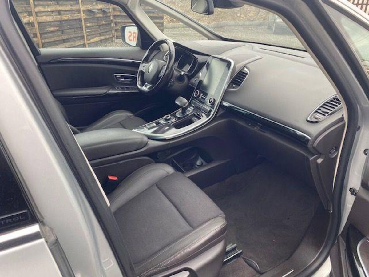 Renault Espace dCi 160CV EDC Energy Initiale Paris 4Control (15)