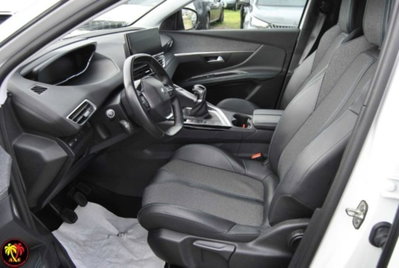 Peugeot 3008 BlueHDi 130 S&S Allure (15)
