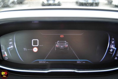 Peugeot 3008 BlueHDi 130 S&S Allure (9)