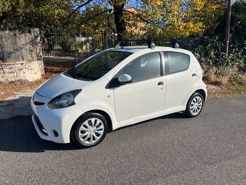 Toyota Aygo 1.0 12V VVT-i 5 porte Orange Connect