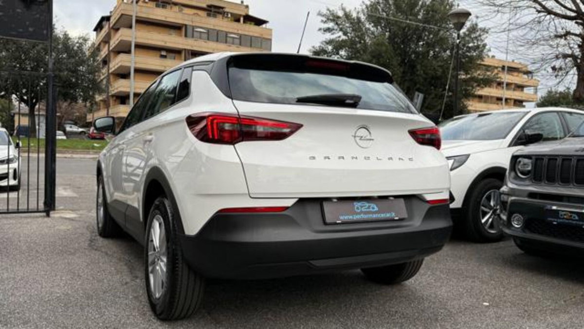 Opel Grandland 1.5 diesel Ecotec aut. (4)