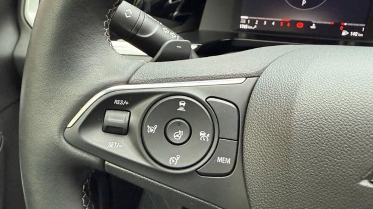 Opel Grandland 1.5 diesel Ecotec aut. (8)