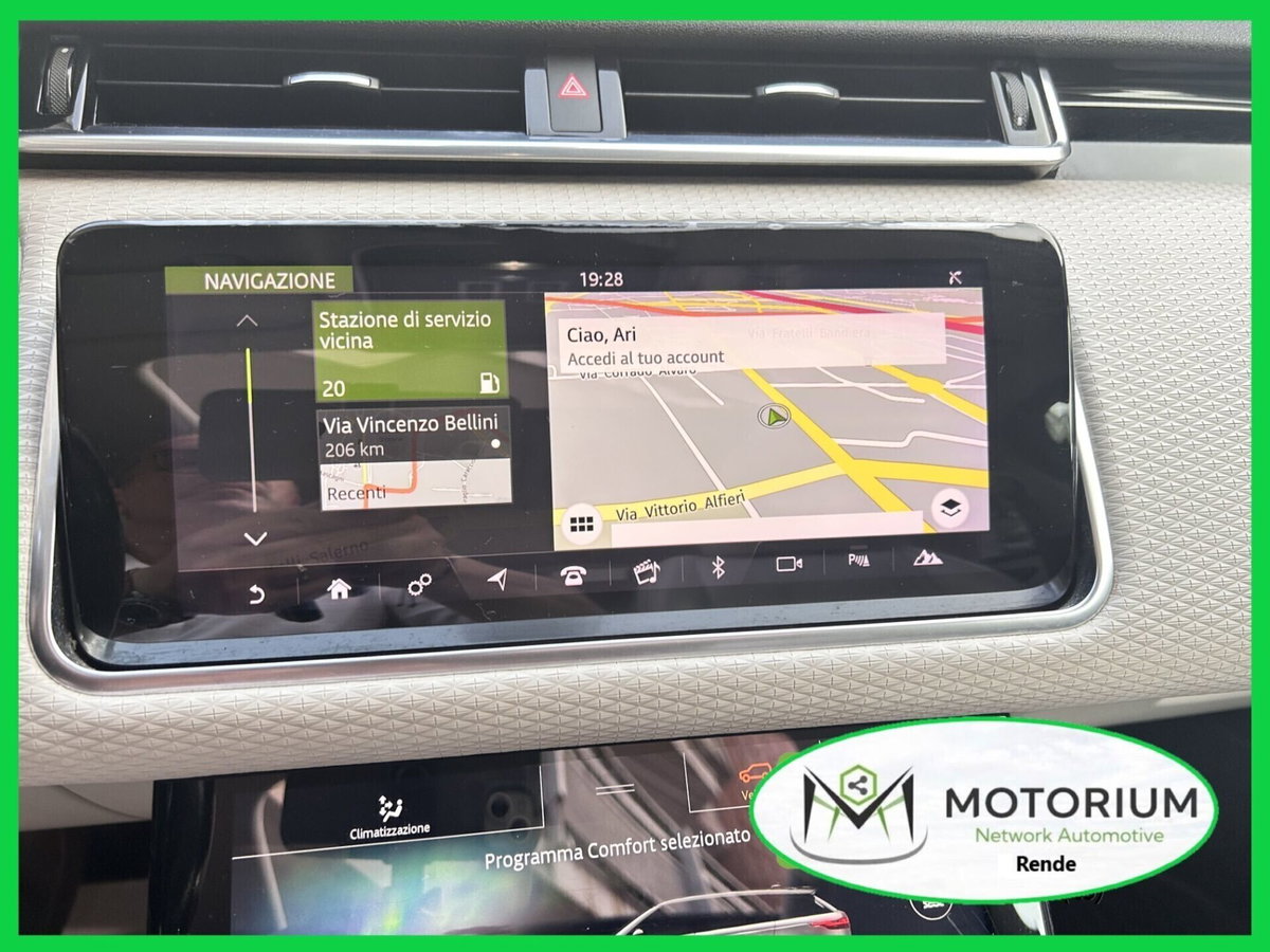 Land Rover Range Rover Velar 2.0D I4 240 CV (10)