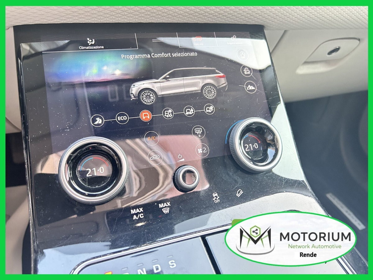 Land Rover Range Rover Velar 2.0D I4 240 CV (11)
