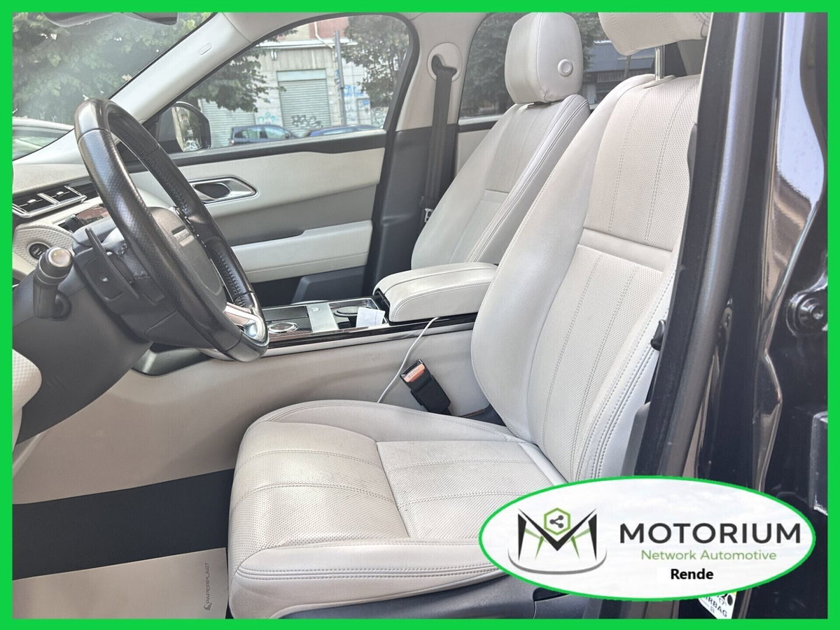 Land Rover Range Rover Velar 2.0D I4 240 CV (14)