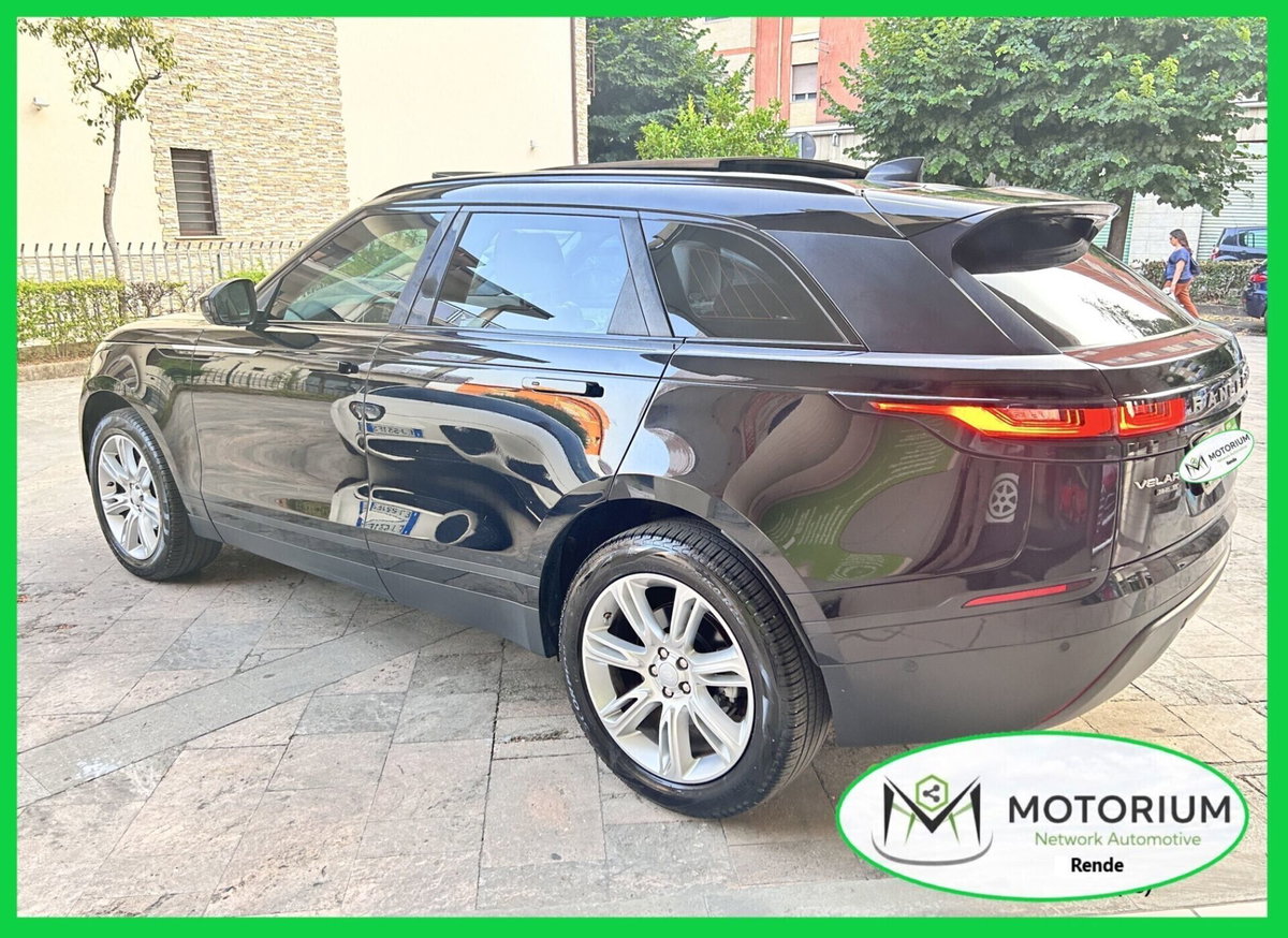 Land Rover Range Rover Velar 2.0D I4 240 CV (2)