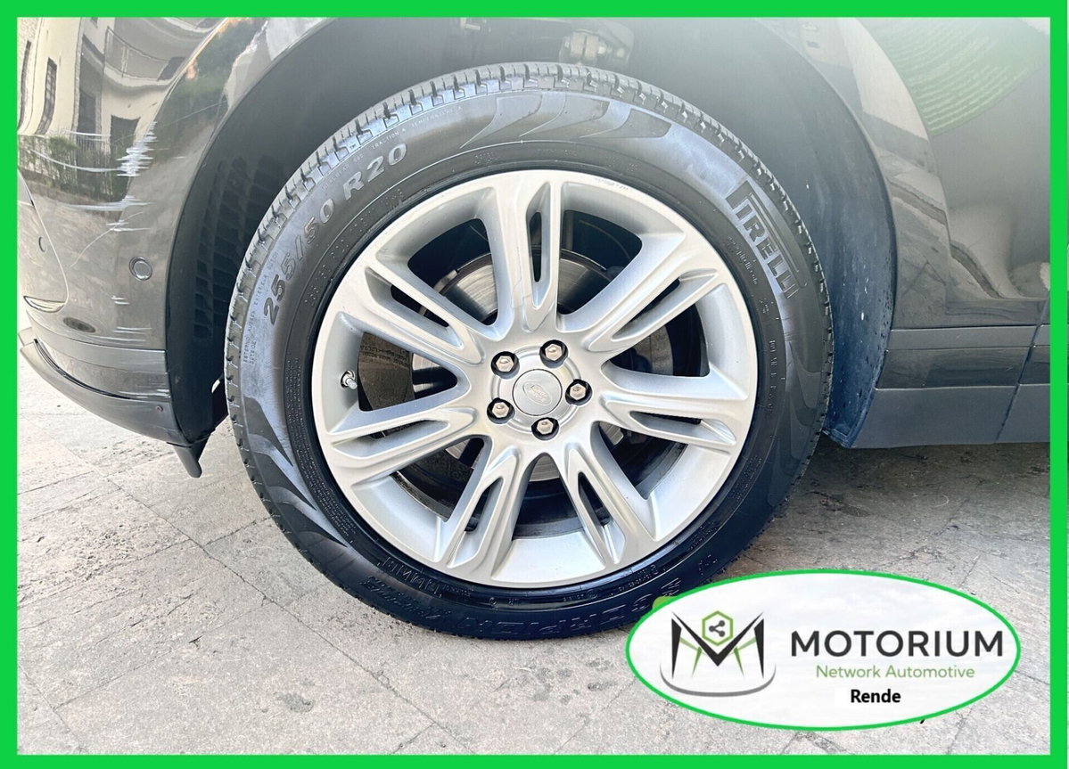 Land Rover Range Rover Velar 2.0D I4 240 CV (6)