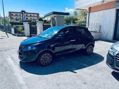 Lancia Ypsilon 1.0 FireFly 5 porte S&S Hybrid Gold Plus (16)