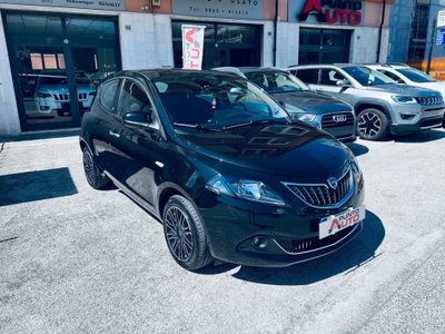 Lancia Ypsilon 1.0 FireFly 5 porte S&S Hybrid Gold Plus (19)