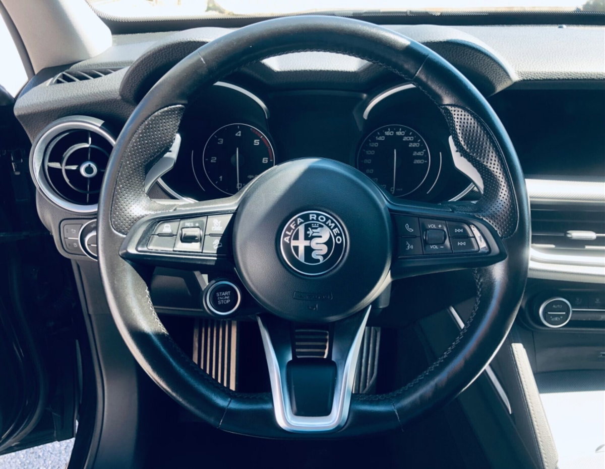 Alfa Romeo Stelvio Stelvio 2.2 Turbodiesel 190 CV AT8 Q4 Executive (17)