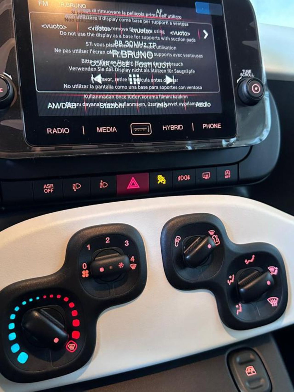 Fiat Panda 1.0 firefly hybrid s&s 70cv 5p.ti (12)