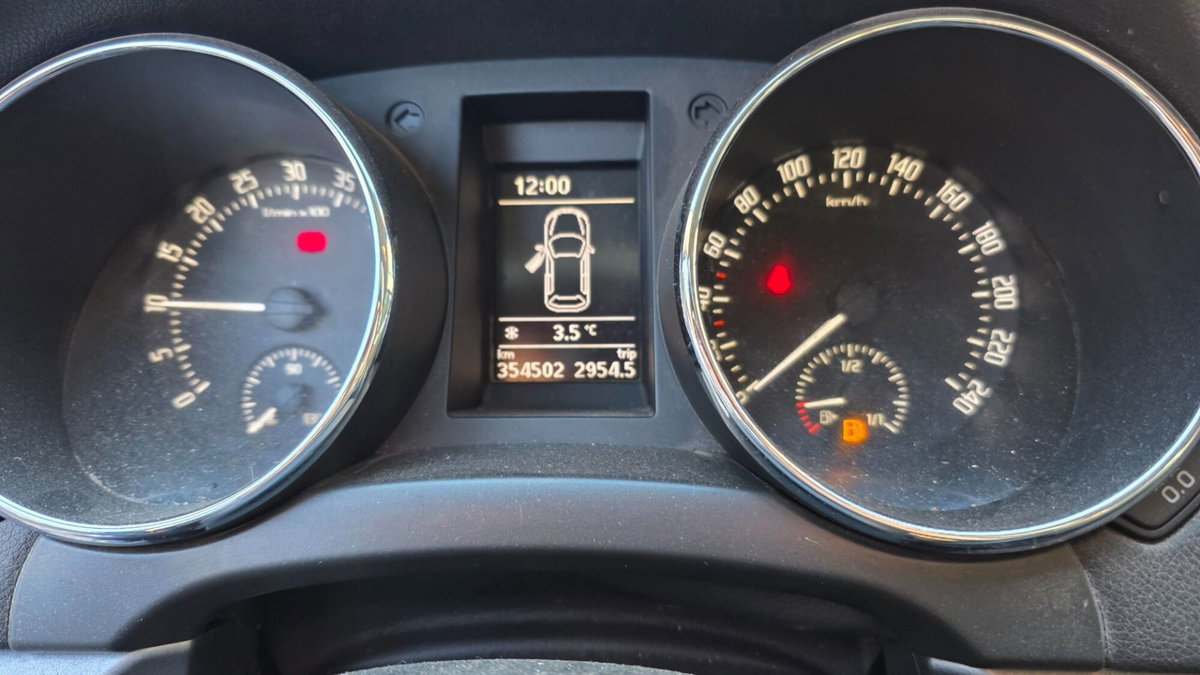 Skoda Yeti 2.0 TDI CR 110CV Easy (8)