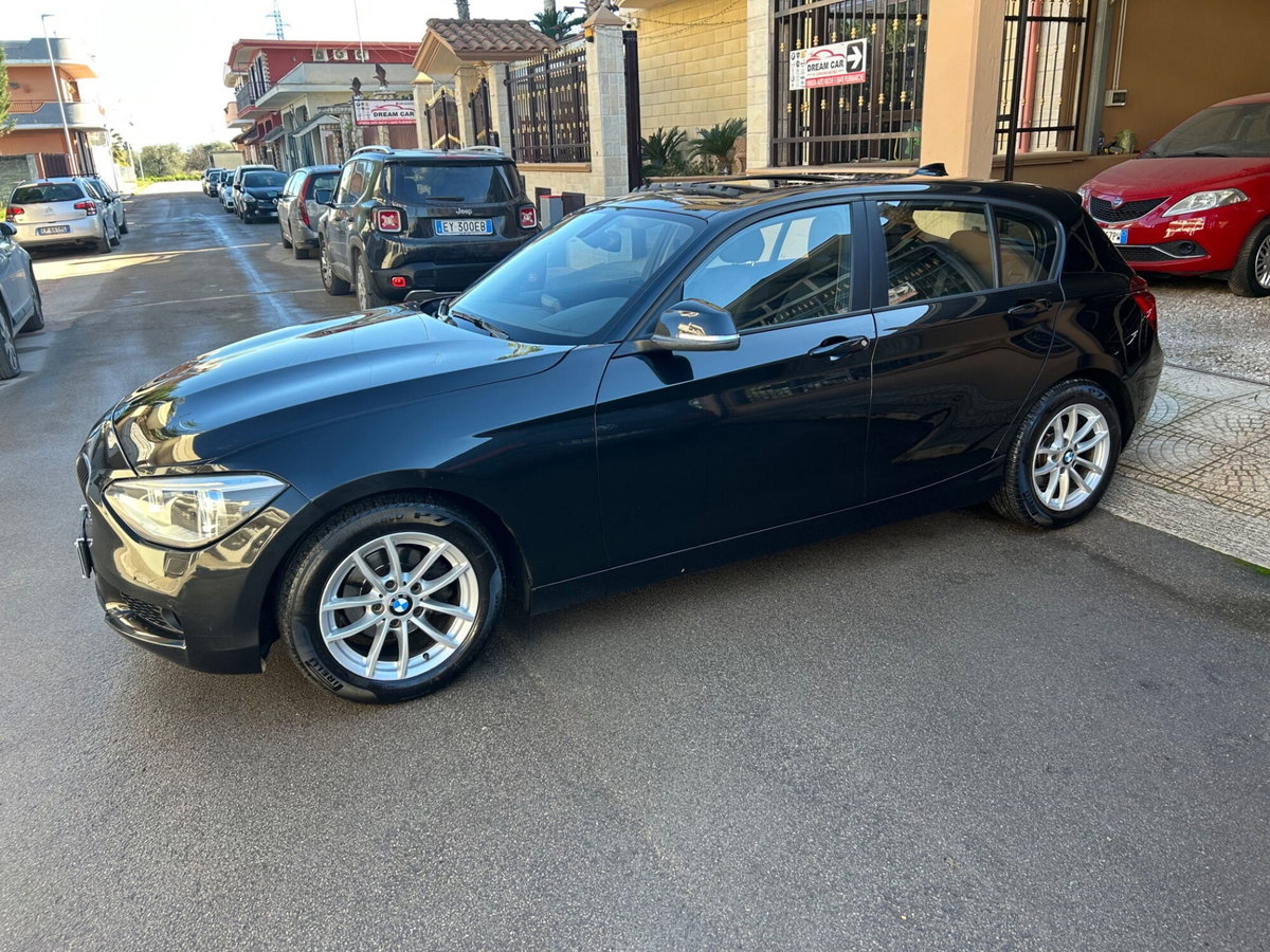 BMW Serie 1 116d 2.0 116CV cat 5 porte Attiva DPF (10)