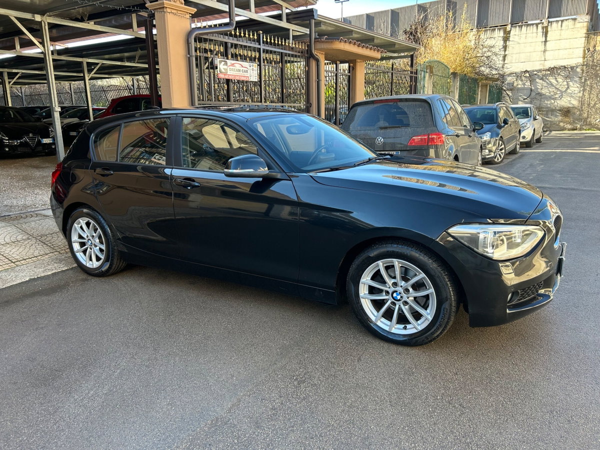 BMW Serie 1 116d 2.0 116CV cat 5 porte Attiva DPF (7)