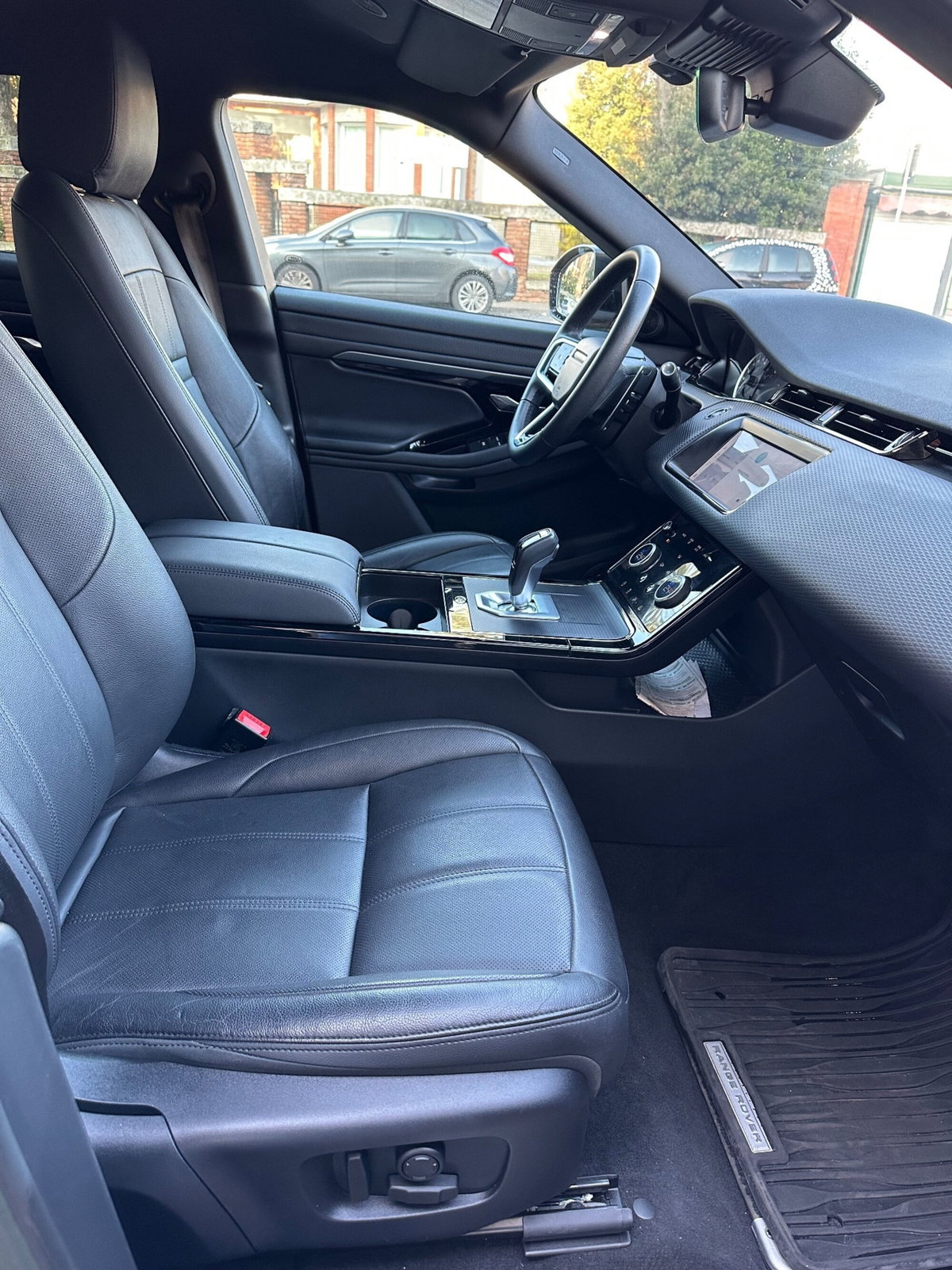 Land Rover Range Rover Evoque 2.0D I4 163CV AWD Auto R-Dynamic HSE (13)