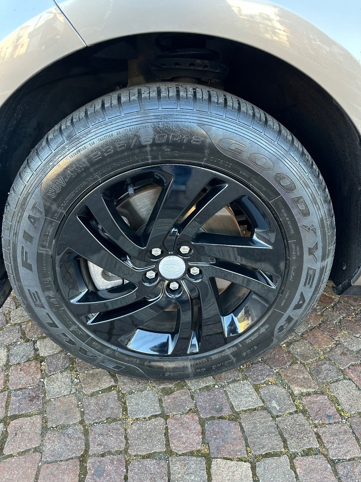 Land Rover Range Rover Evoque 2.0D I4 163CV AWD Auto R-Dynamic HSE (8)