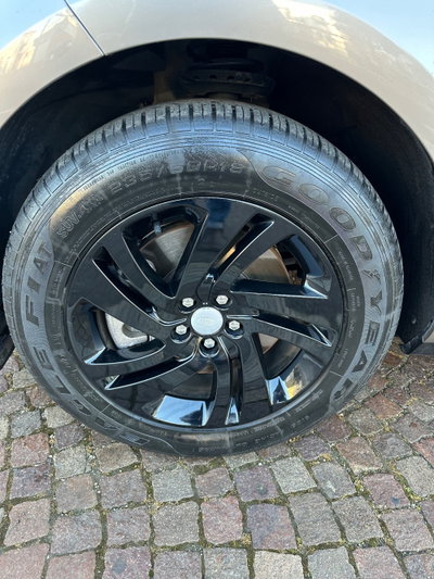 Land Rover Range Rover Evoque 2.0D I4 163CV AWD Auto R-Dynamic HSE (8)