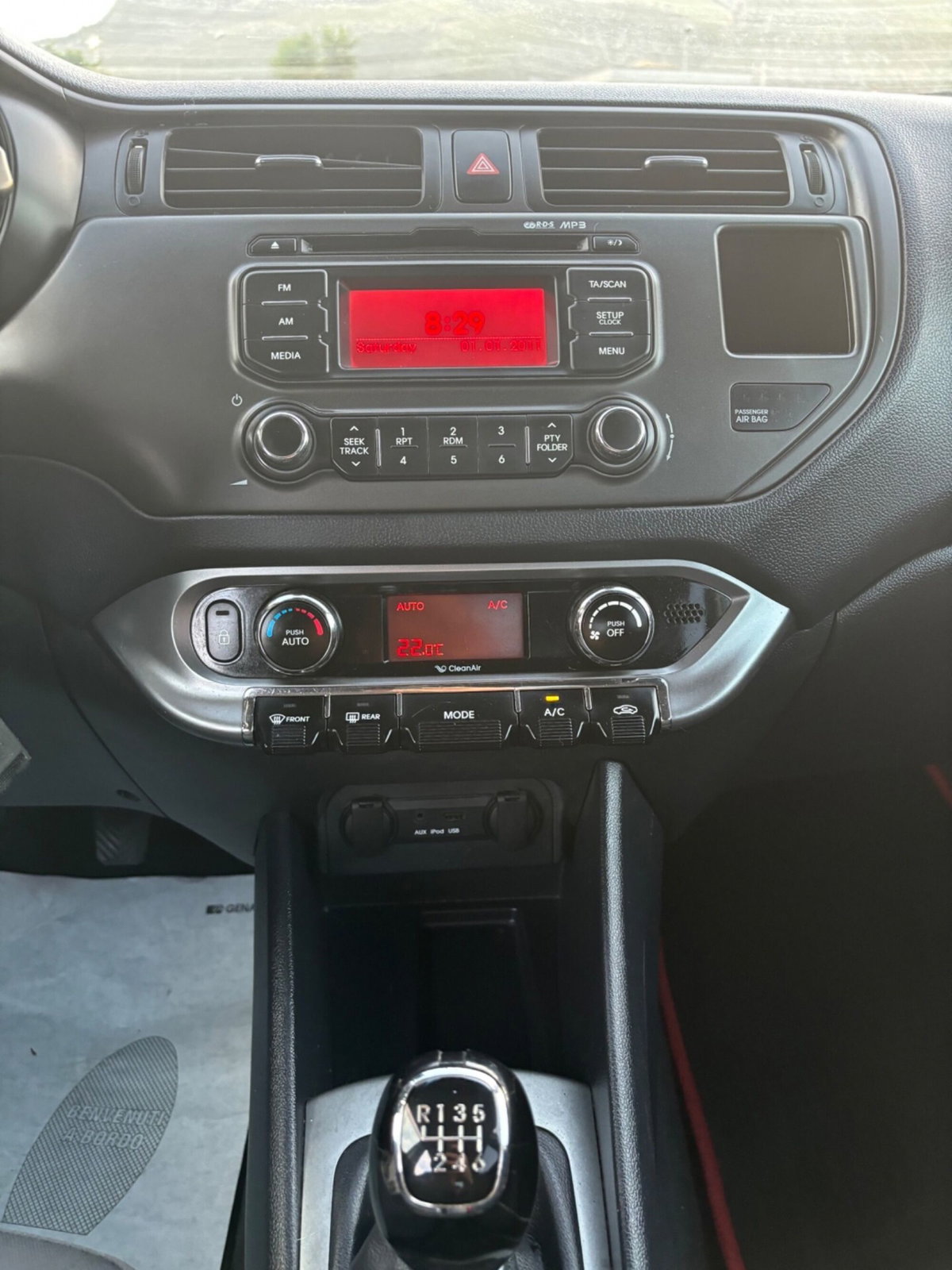 Kia Rio 1.1 CRDi WGT 5p. EX PLUS (13)