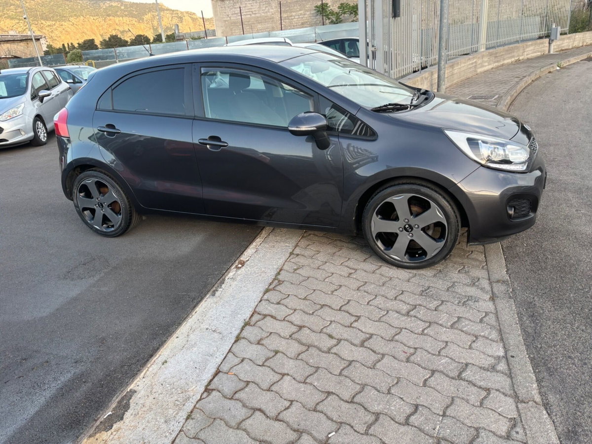 Kia Rio 1.1 CRDi WGT 5p. EX PLUS (5)