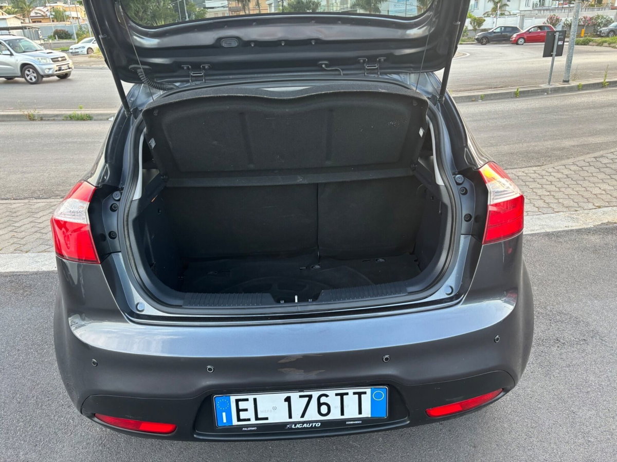 Kia Rio 1.1 CRDi WGT 5p. EX PLUS (9)