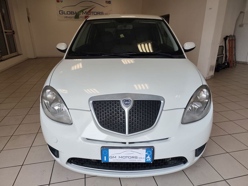 Lancia Ypsilon 1.4 Platino Ecochic GPL