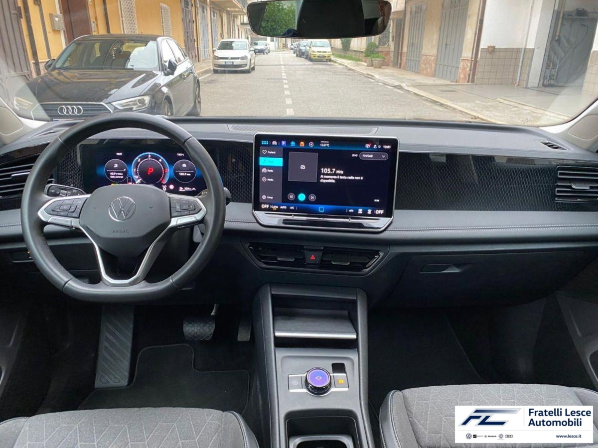 Volkswagen Tiguan 2.0 TDI 150 CV SCR DSG 4MOTION Life (2)