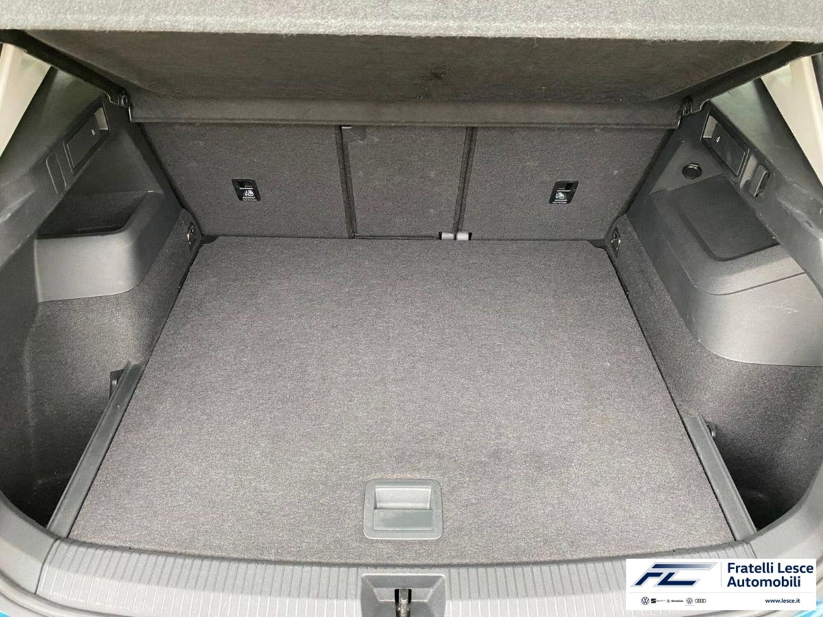 Volkswagen Tiguan 2.0 TDI 150 CV SCR DSG 4MOTION Life (11)