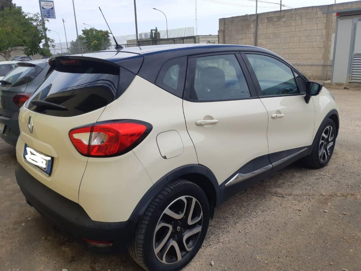 Renault Captur 1.5 dCi 8V 90 CV EDC Start&Stop Iconic (4)