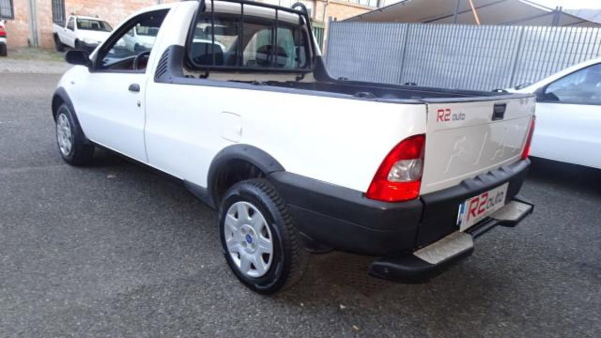 Fiat Strada 1.9 JTD Pick-up (10)