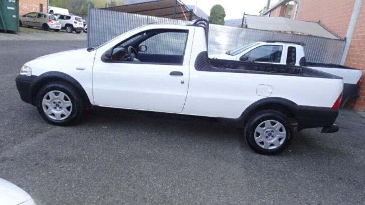 Fiat Strada 1.9 JTD Pick-up (12)