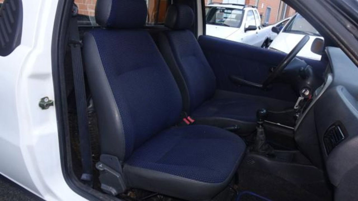 Fiat Strada 1.9 JTD Pick-up (16)