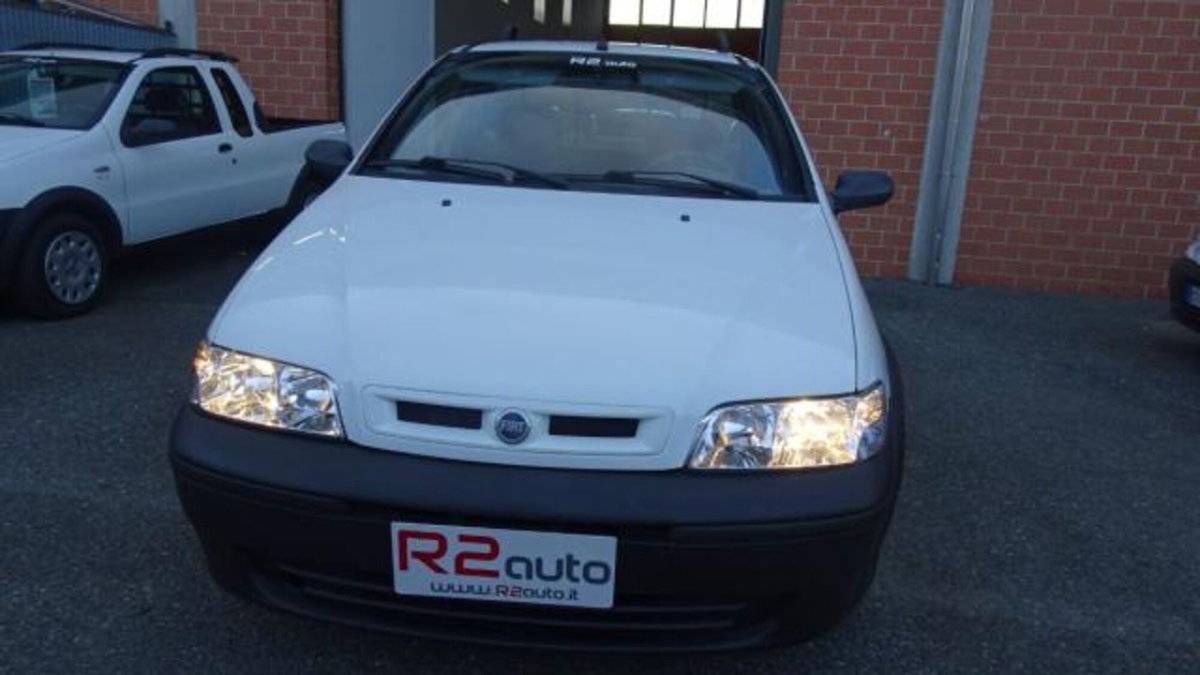 Fiat Strada 1.9 JTD Pick-up (3)