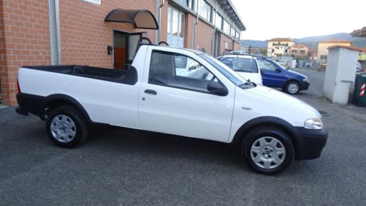 Fiat Strada 1.9 JTD Pick-up (6)