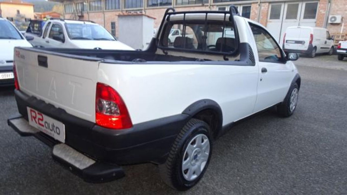 Fiat Strada 1.9 JTD Pick-up (7)