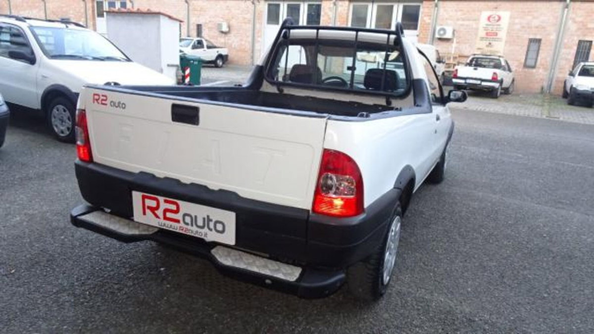 Fiat Strada 1.9 JTD Pick-up (8)