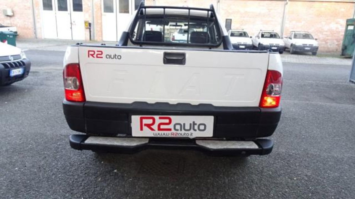 Fiat Strada 1.9 JTD Pick-up (9)