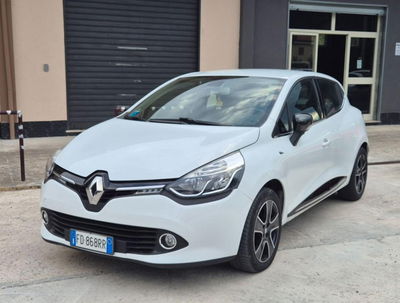 Renault Clio 1.2 75 CV 5 porte Duel usata