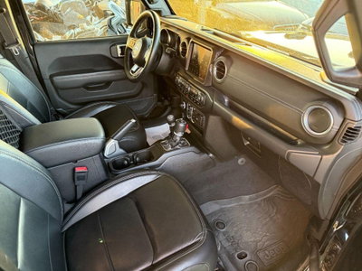 Jeep Wrangler Unlimited 2.2 Mjt II Sahara (13)
