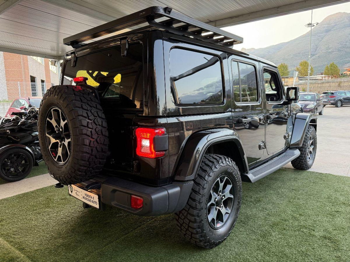 Jeep Wrangler Unlimited 2.2 Mjt II Sahara (6)
