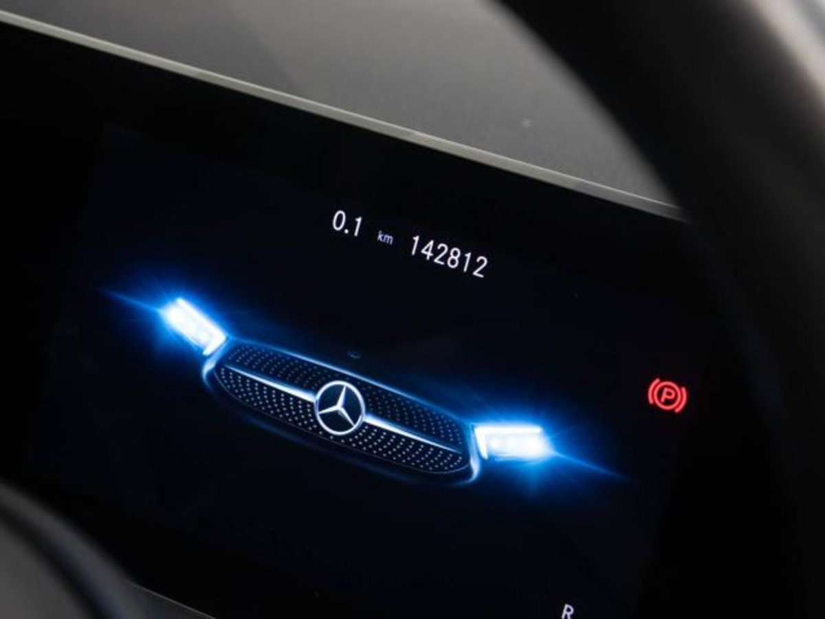 Mercedes-Benz Classe B 180 d Executive (12)