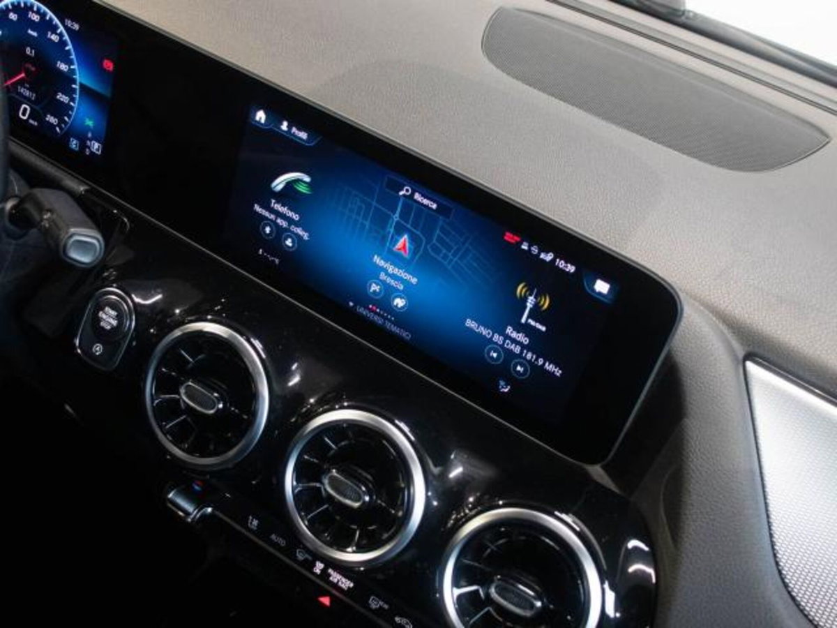 Mercedes-Benz Classe B 180 d Executive (15)