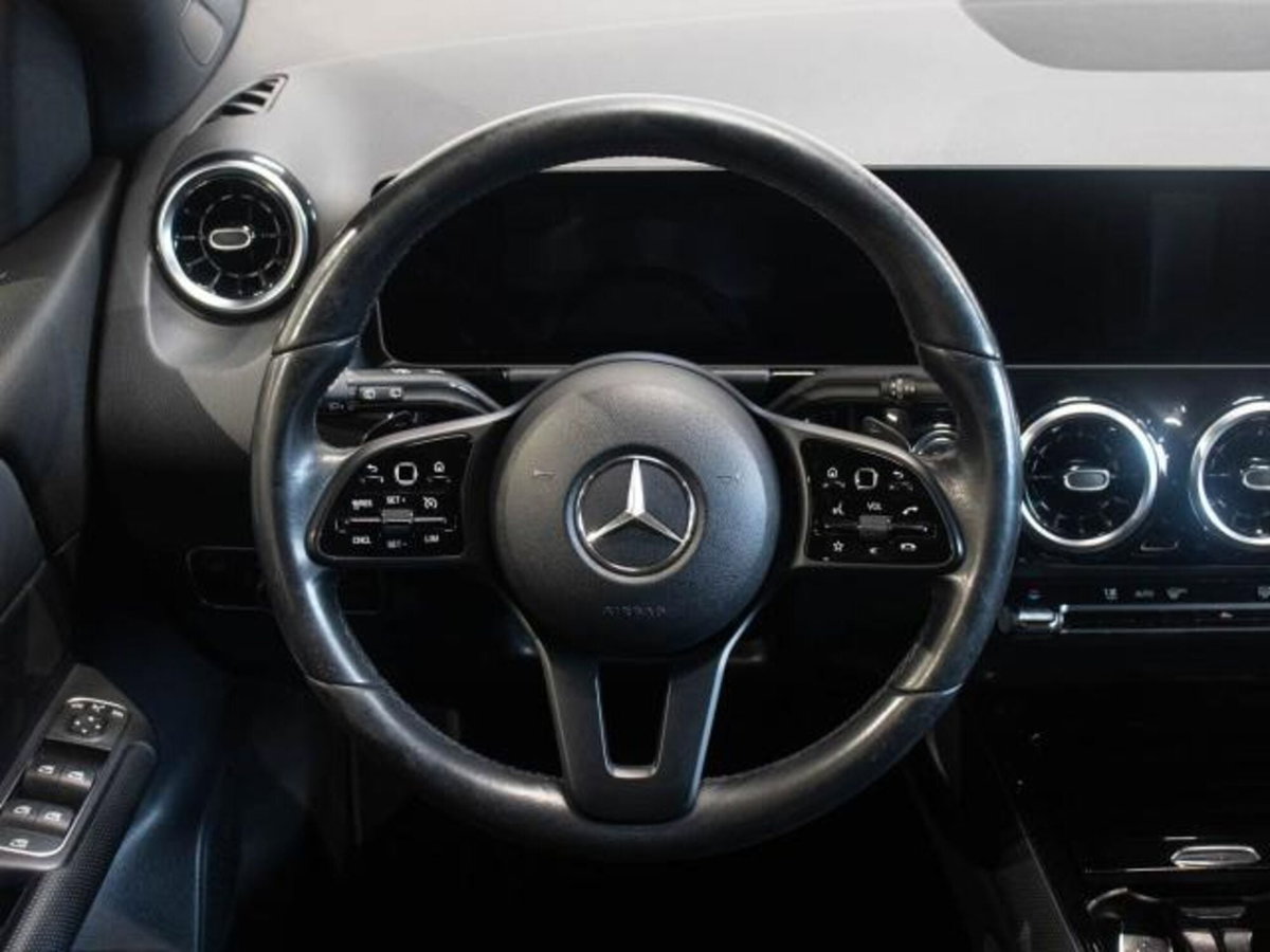 Mercedes-Benz Classe B 180 d Executive (5)