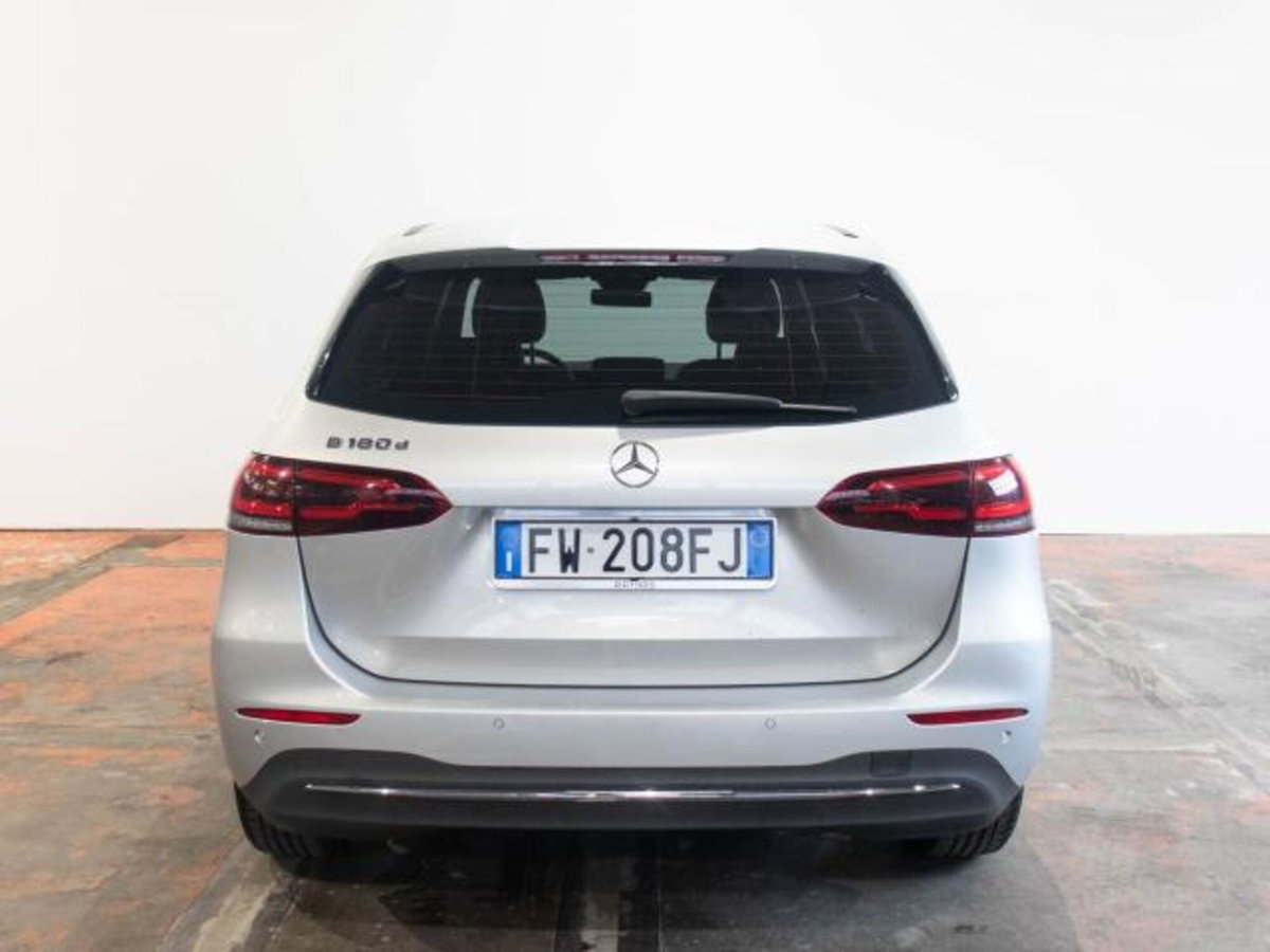 Mercedes-Benz Classe B 180 d Executive (7)