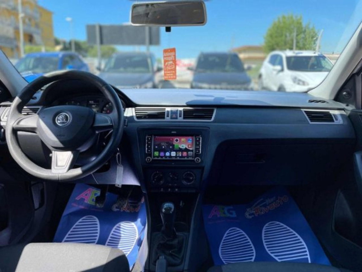 Skoda Rapid TSI 86CV Ambition (10)