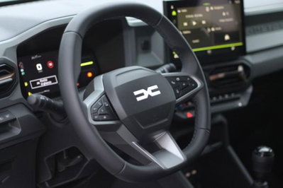 Dacia Duster 1.0 Eco-G Extreme 100cv (12)