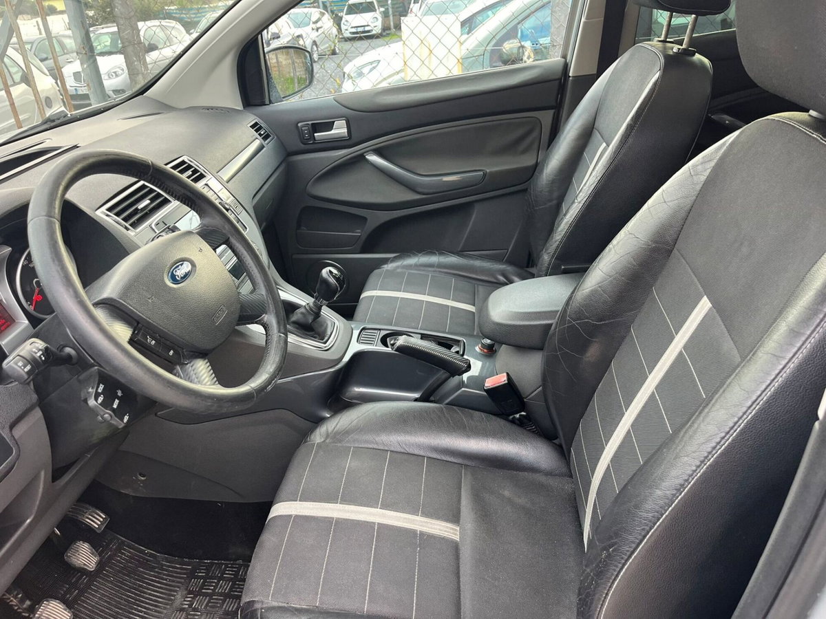 Ford Kuga 2.0 TDCi 136 CV 4WD Titanium DPF (6)