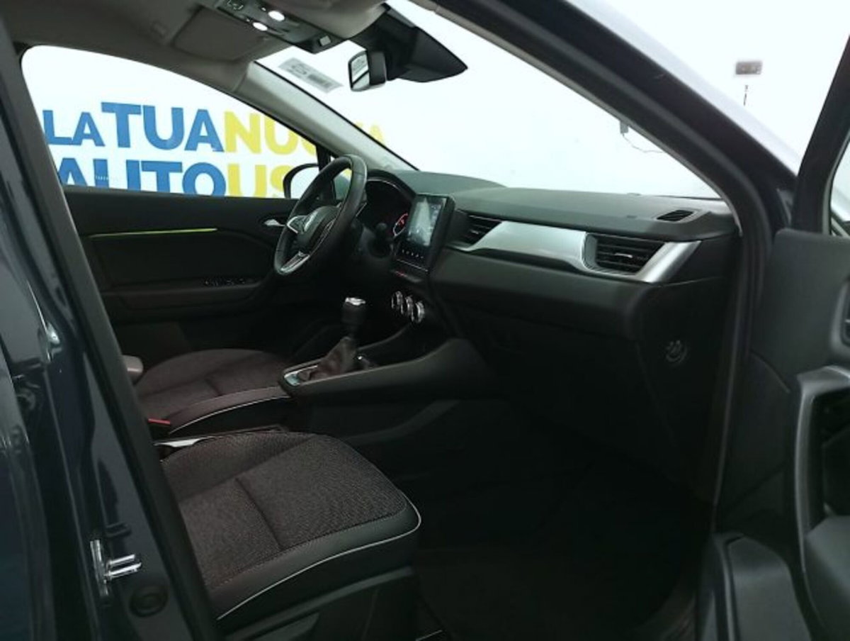 Renault Captur Mild Hybrid 140 CV Intens (18)